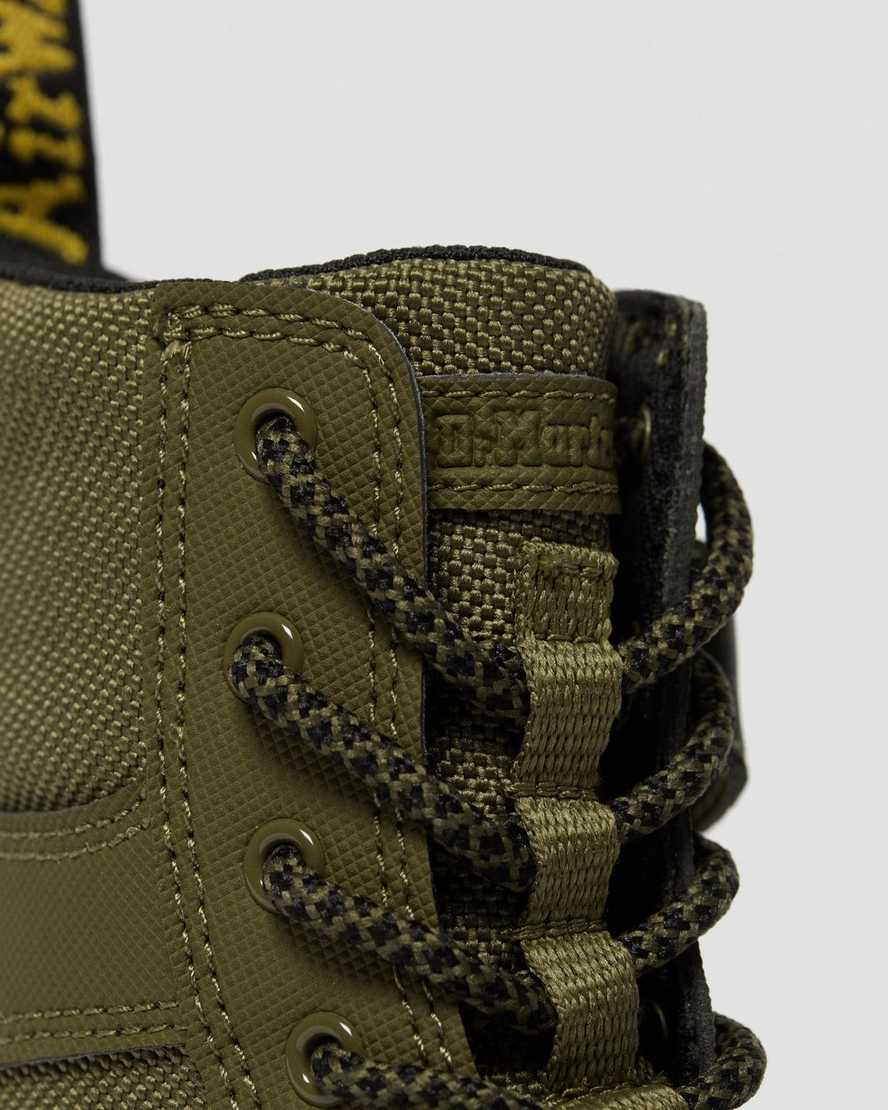 botas casuales dr martens combs tech para niños en color oliva