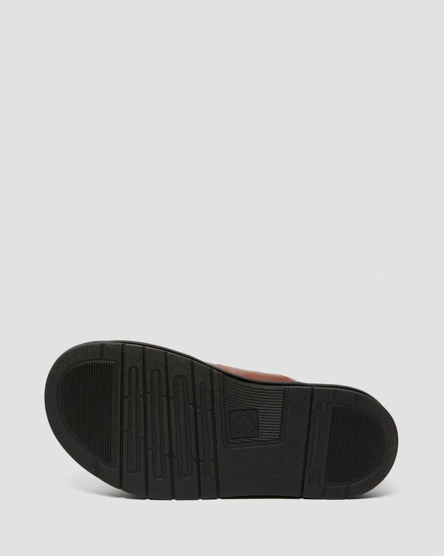 sandalias con tiras para hombre dr martens solomon luxor en color tostado