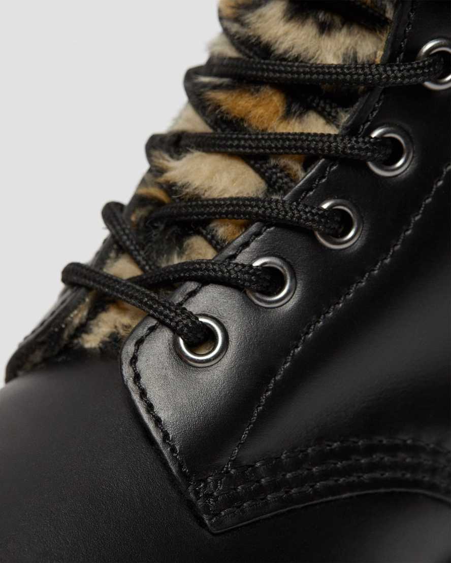 botas negras dr martens 1460 serena con forro de piel sintética de leopardo para mujer