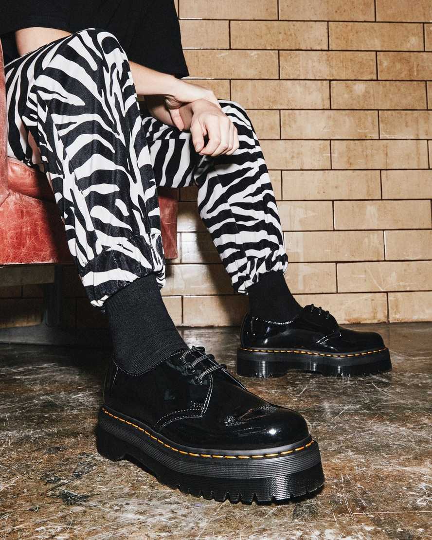 zapatos oxford negros con plataforma de charol dr martens 1461 para mujer