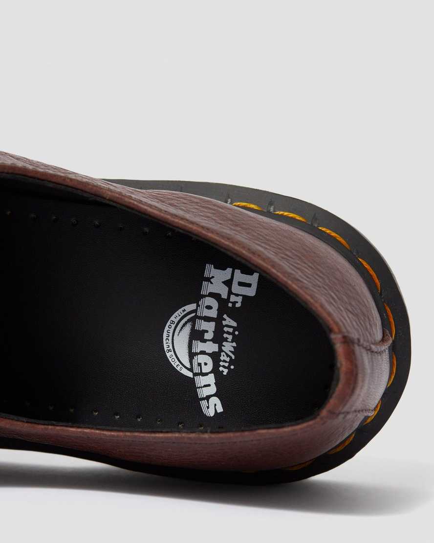 zapatos oxford dr martens 1461 ambassador para mujer en color marrón