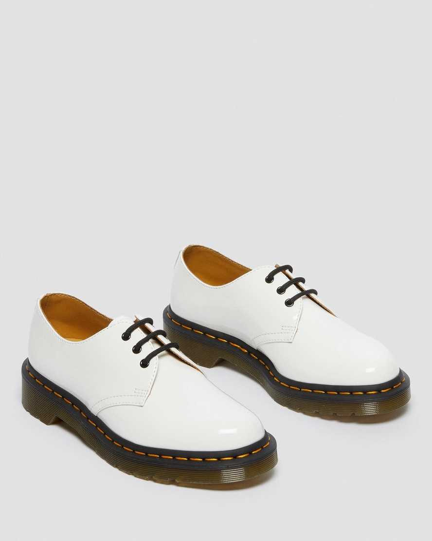 zapatos oxford blancos dr martens 1461 de charol para mujer