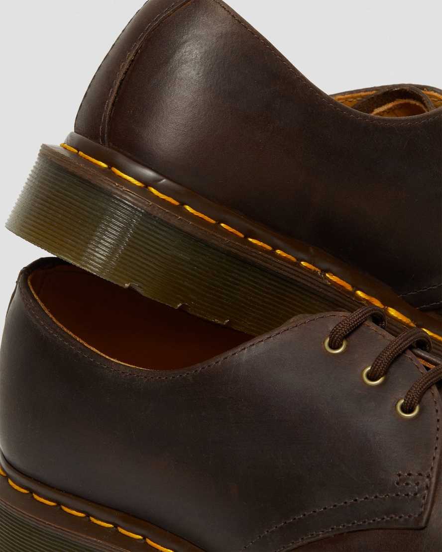 zapatos oxford dr martens 1461 crazy horse para mujer en color marrón