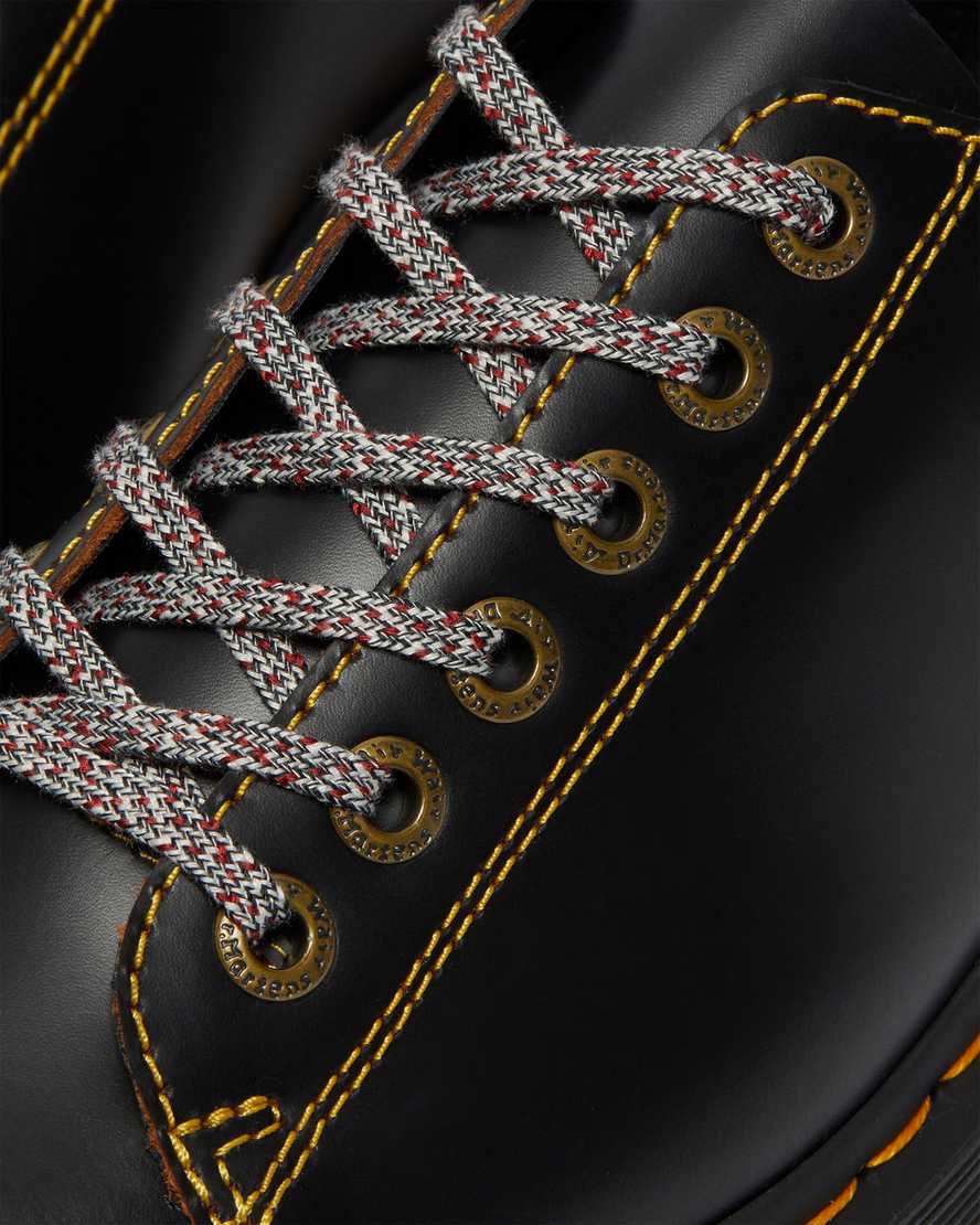 zapatos de plataforma negros con cordones y puntera de dr martens collier para mujer