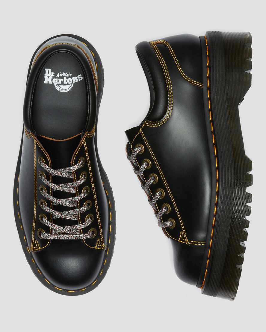 zapatos de plataforma negros con cordones y puntera de dr martens collier para mujer